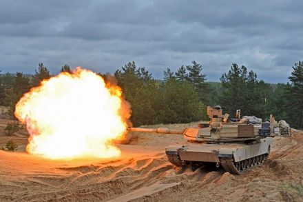 首批M1A2T戰車最快今年中抵台　立委考察坑子口訓場整建情形