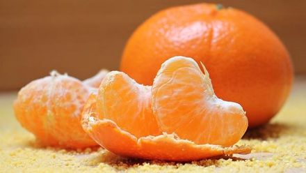 橘子上的白絲別挑掉！　營養師：它可降血脂、控血糖又護心