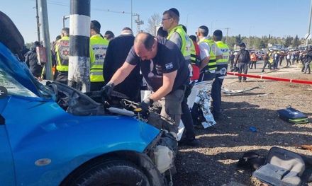 暴力攻擊再升溫！耶路撒冷汽車衝撞釀2死　以色列：不排除為恐怖襲擊