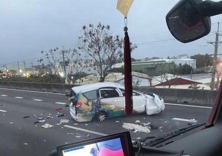 快訊/國道1號死亡車禍！休旅車疑自撞釀1死3傷　4歲男童拋飛車外