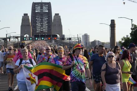 世界驕傲節設立23周年！ 5萬民跟隨澳洲總理腳步　遊行穿越雪梨大橋