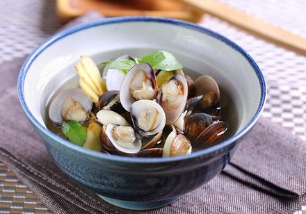 鮮度升級3倍　日本人實測！蛤蜊吐沙加「這物」 湯頭更美味