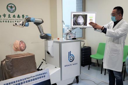 安南醫院建「手術導航機器人」視覺辨認導航系統 精準手術治療處理腦功能病兆