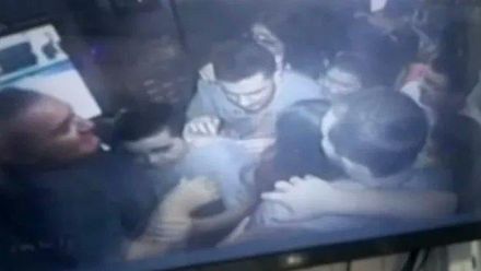 影/圖一時方便！巴西電梯限載8人卻擠進11人　直墜地下室3人傷