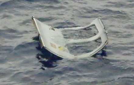 日本黑鷹直升機沖繩失聯第3天！日媒驚爆：疑有「多人」浮出海面