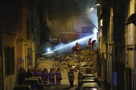 法國馬賽公寓倒塌8失蹤　風勢助長大火搜救受阻