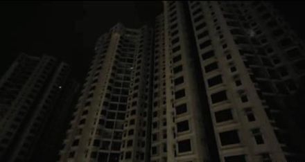 大樓一片黑漆漆！香港凌晨大停電　消防接獲多起受困電梯、火警通報