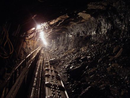 俄羅斯550公尺深礦井突冒大火　183名礦工緊急疏散