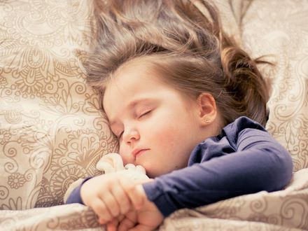 一沾枕頭就秒睡別得意「好睡體質」！有沒有睡眠債？　測7題秒知