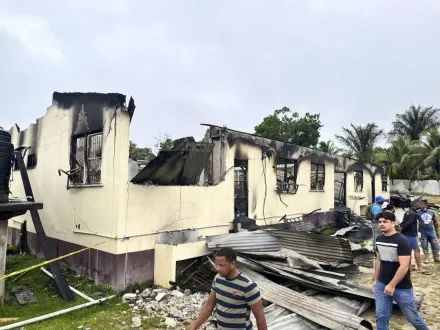 南美蓋亞那中學宿舍大火兇手抓到了！只因手機被沒收　女學生縱火報復