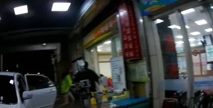 警車當救護車！高雄4歲童半夜昏迷　暖警開路3分鐘送醫