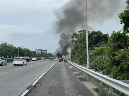 快訊/國3南下龍潭段火燒車成廢鐵　駕駛機靈逃生躲死神