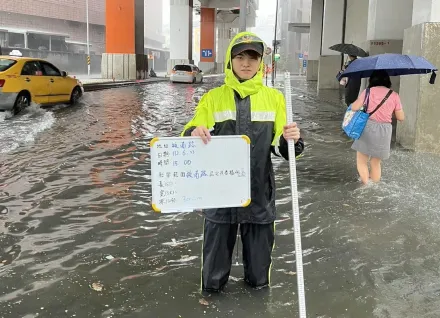 快訊/雨炸雙北中和部分地區淹水　雙北市府災害應變中心開設