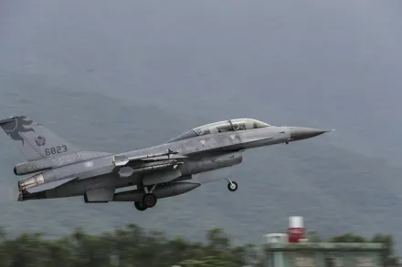 預備漢光演習！F-16V首次演練起降台東豐年機場　驗證備援機場能量