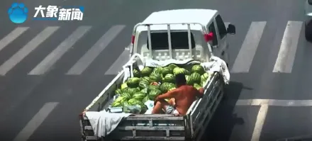 瓜農違法坐貨車斗被開罰　遇暖警反幫賣1000公斤滯銷西瓜
