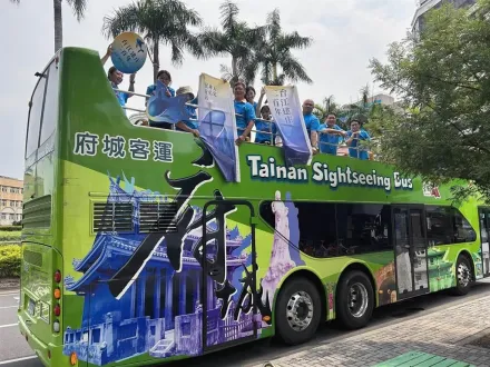 暑假限定版！台南推雙層觀光巴士快閃新路線　3小時盡覽台江風情