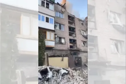 影/俄軍轟炸住宅區　飛彈擊中烏克蘭東部公寓至少5死31傷
