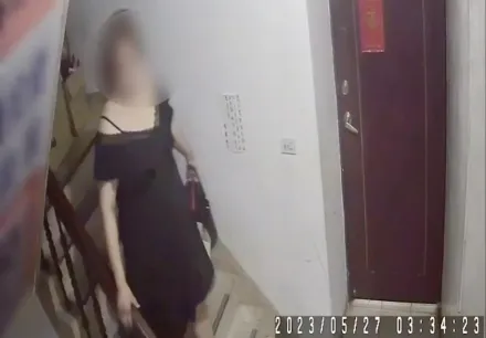 影/萬華大樓梯間半夜莫名火警　警調監視器查出她縱火