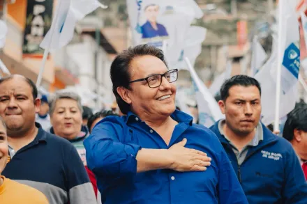 快訊/影/厄瓜多總統候選人參加完活動　上車前突遭不明人士「三槍爆頭」射殺