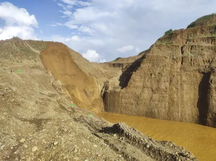 緬甸玉石礦坑遇大雨驚傳坍塌　36人失蹤