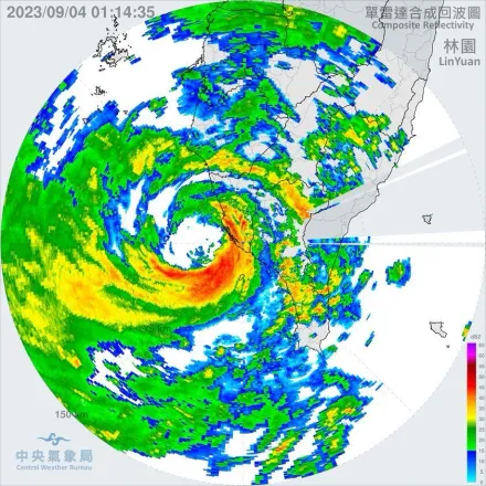 海葵颱風/強風大雨再起！海葵颱風眼重回高雄沿岸　民眾難入眠