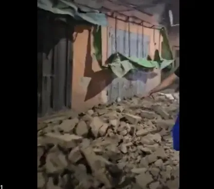 影/天搖地動！摩洛哥6.8強震歷史古蹟也遭震垮　當局宣佈至少296人喪生