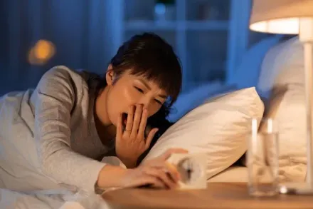 慘了？台灣失眠盛行率高達28%比世界平均還高！中醫曝「 2穴位」助睡眠