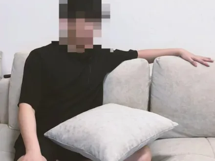 YouTuber邀合作…廠商送4萬沙發「等不到業配影片」　她氣炸曝內幕