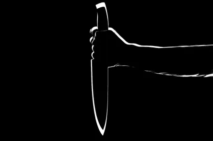 35歲女子被叫「阿珠媽」竟惱羞　地鐵揮刀砍傷3人遭判8年徒刑
