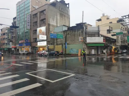 快訊/全台7縣市發布大雨特報！豪雨炸嘉義慎防淹水警戒