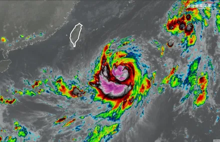 颱風「小犬變瘋狗」！強度持續增加　北部、東北部明雨彈狂炸