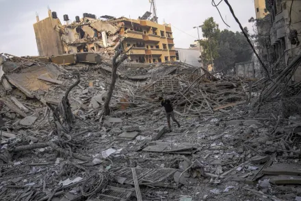 影/以色列反擊狂轟加薩走廊釀400死　傳哈瑪斯1領袖「全家葬身瓦礫堆」