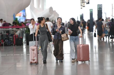 逾80萬港澳旅客來台高居「境外旅客首位」　5年間多達5萬人獲准居留
