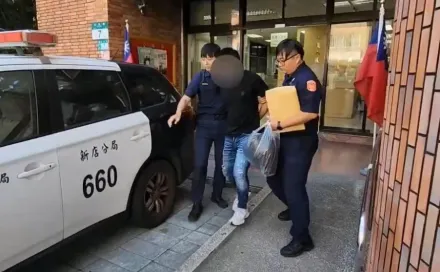 影/新北鬱卒男無故持榔頭攻擊　超商店員遭猛K打爆頭濺血