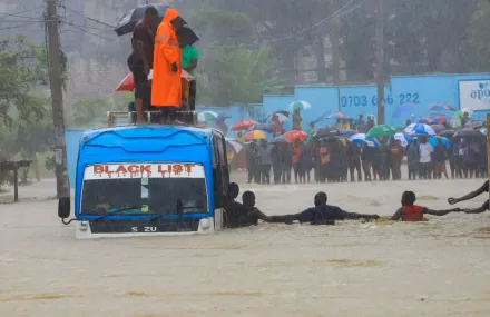 聖嬰現象害的！「毀滅性洪水」狂襲索馬利亞　已近百死、200萬人受影響