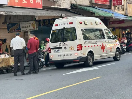 快訊/碰！北市男子跌落通化街市場一樓雨遮　嚇壞民眾、男子當場死亡