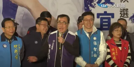 他拿槍我拿鐵鎚！李四川站台侯友宜大讚很厲害：難做的都是他去做