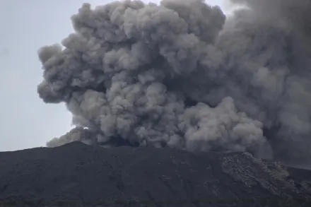 影/印尼馬拉皮火山噴不停！攀至23死、多人灼傷