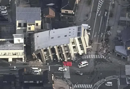 影/恐怖地牛翻身！日本7.6強震震央13死百傷　七層樓「被晃到歪倒」