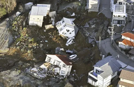 日本石川7.6強震攀至24死！地基消失房屋碎躺　4.6萬人無家可歸