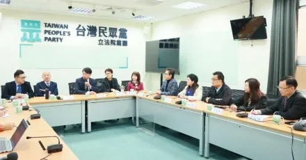 黃珊珊發文了！藍綠立法院長參選人到民眾黨「面試」　她喊沒對韓國瑜私設刑堂