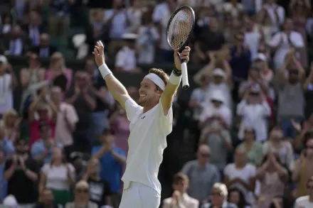 ATP史上第一人！哈薩克網球一哥場場都是逆轉勝　苦戰封王締造罕見紀錄