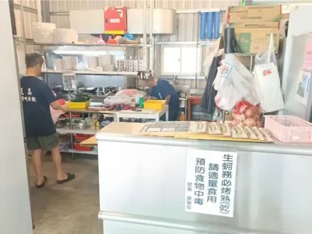 屏東東港「烤蚵仔吃到飽」釀48人疑食物中毒　業者遭勒令停業回應了