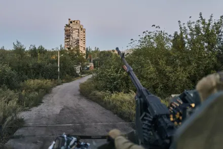 彈藥短缺遭俄軍「10打1」圍困　烏克蘭撤出東部要城「阿夫迪夫卡」