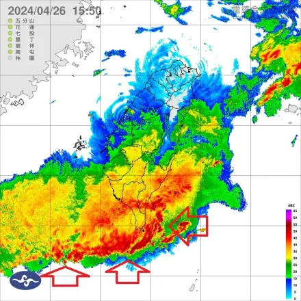 最強對流雨橫掃台灣近海！低層風場「繞山運動」　鄭明典：非巧合