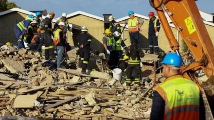 重大工安意外！南非建築物倒塌至少5死　49人受困瓦礫堆下