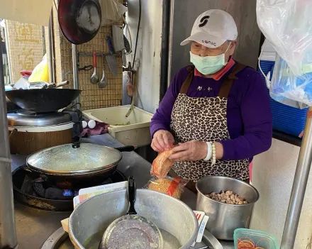 逢甲22年「阿婆炒飯」熄燈！找到失聯女學生　84歲老闆娘：沒遺憾了