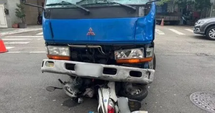 台中東區死亡車禍！小貨車撞機車　23歲騎士送醫不治