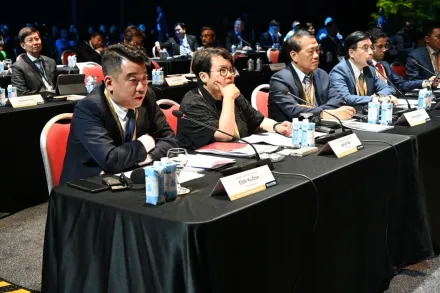 新加坡「世界城市高峰會」聚焦未來挑戰　副秘書長金志聿提「智慧桃園」治理模式獲共鳴