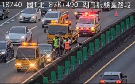 快訊/國1南下湖口段車禍　小客車內線自撞回堵5公里